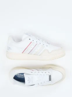 Adidas – Sneaker aus Synthetik in Weiß Pastell