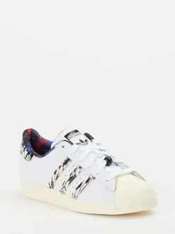 Adidas – Sneaker aus Synthetik in Weiß mit Grafikprint
