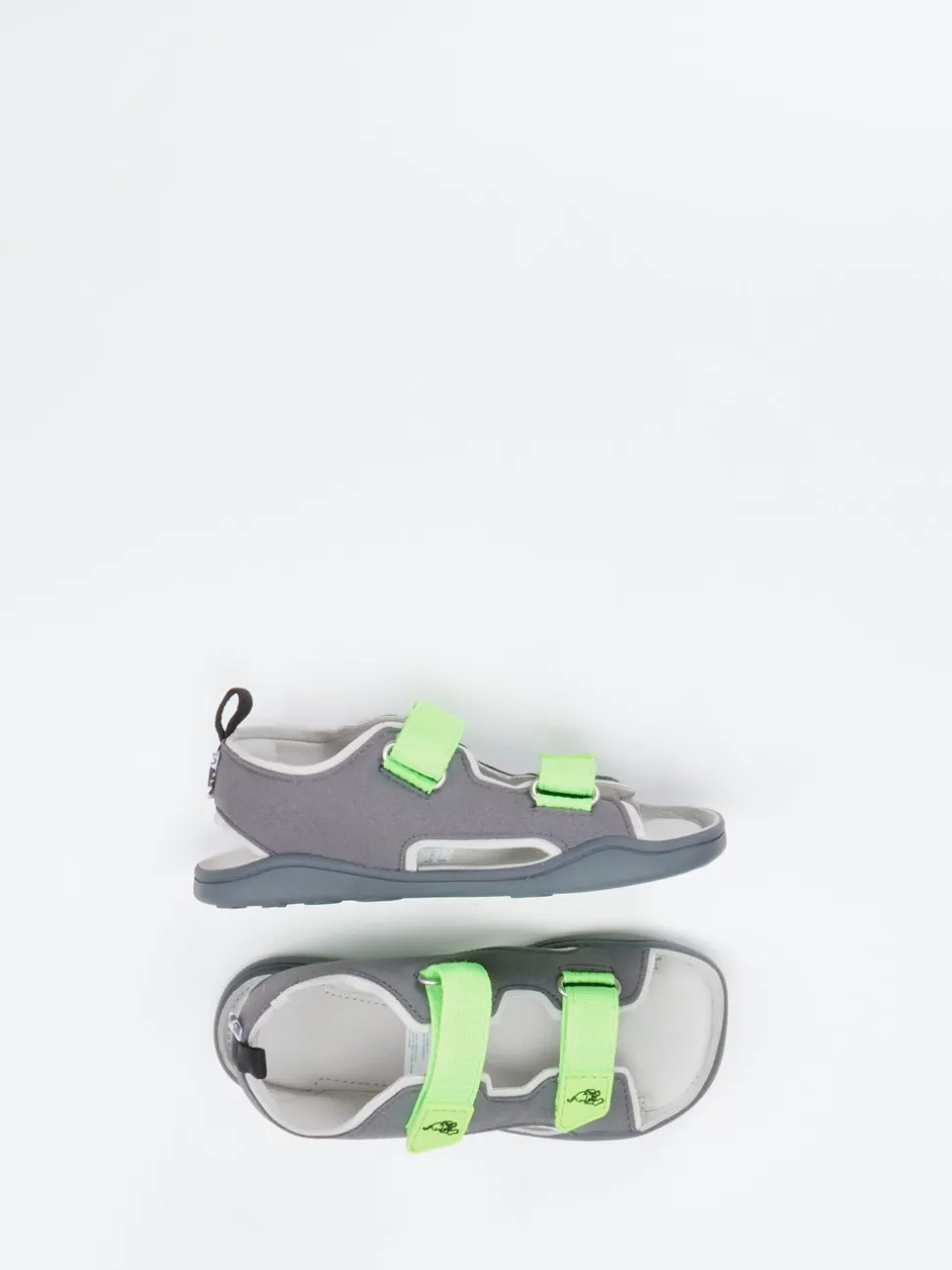 Affenzahn – Klettsandalen aus Textil in Grau