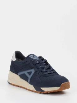 Allrounder – Retro-Sneaker aus Velours und Mesh Blau