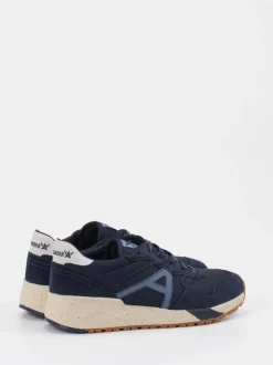 Allrounder – Retro-Sneaker aus Velours und Mesh Blau