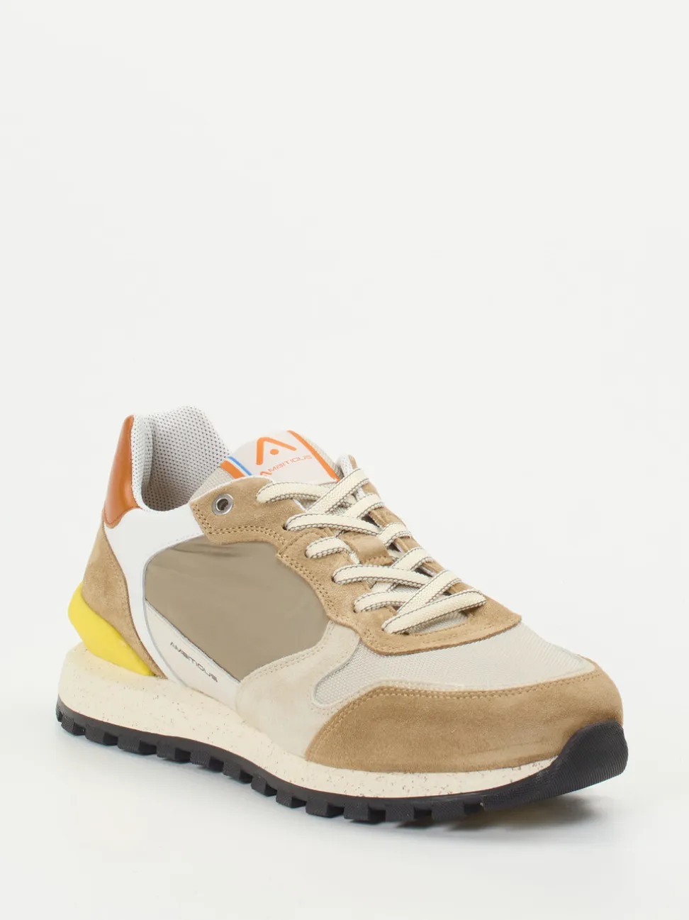 Ambitious – Retro-Sneaker aus Veloursleder beige