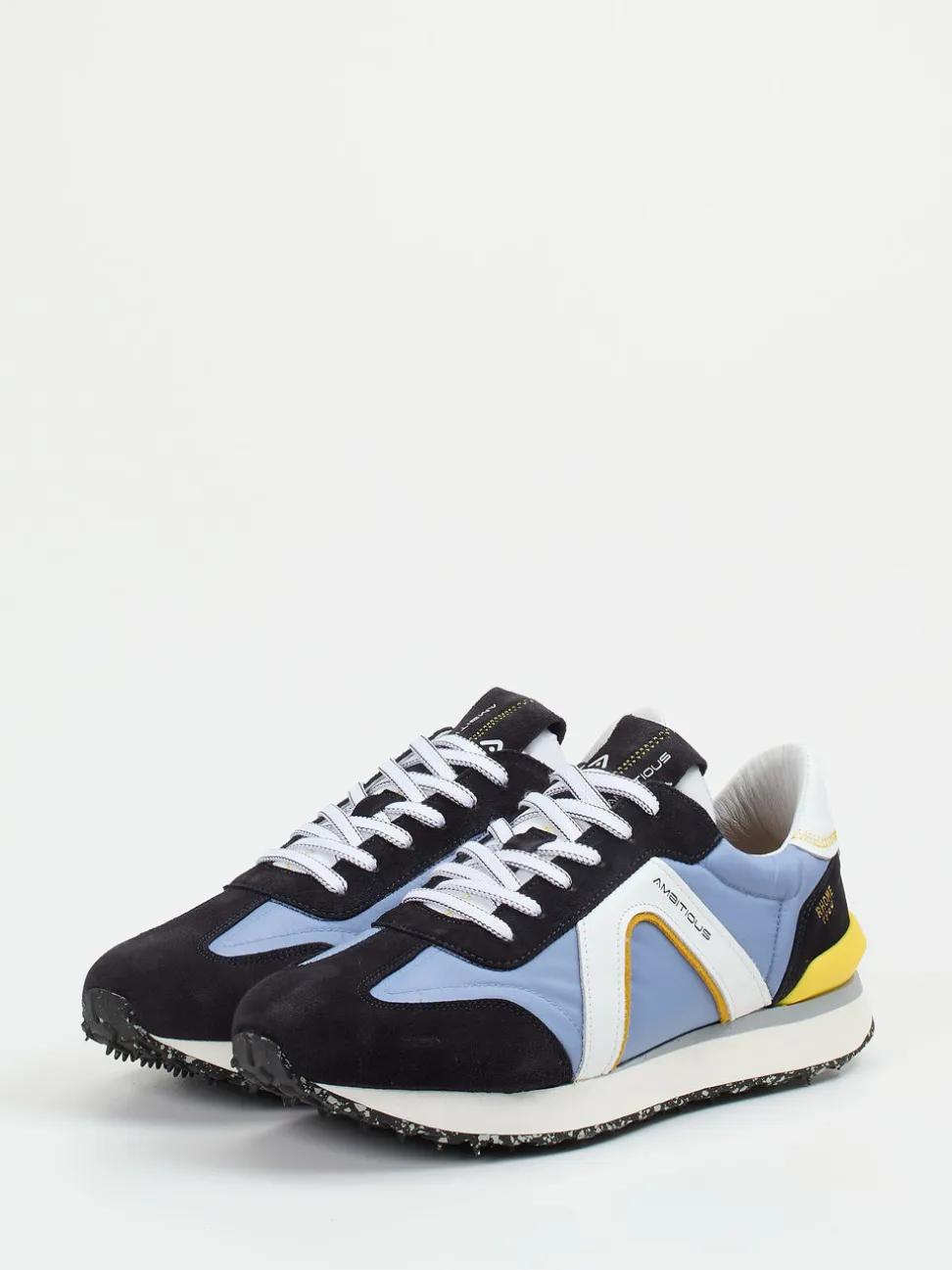 Ambitious – Retro-Sneaker aus Veloursleder hellblau
