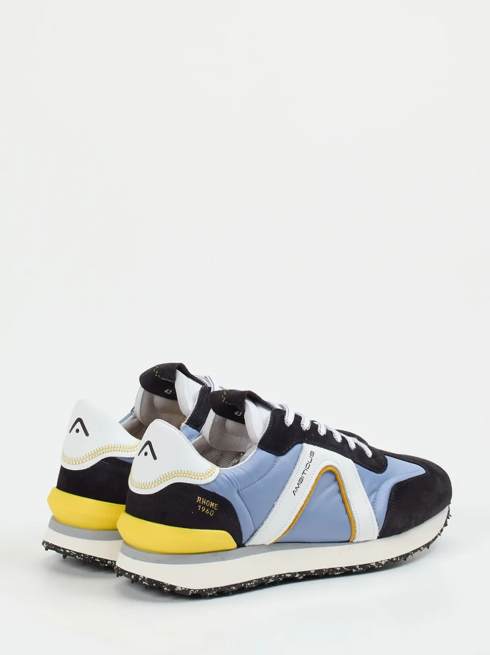 Ambitious – Retro-Sneaker aus Veloursleder hellblau