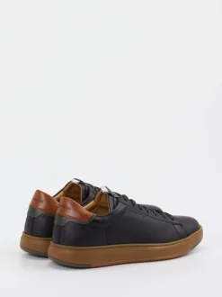 Ambitious – Sneaker aus Kalbleder in Schwarz