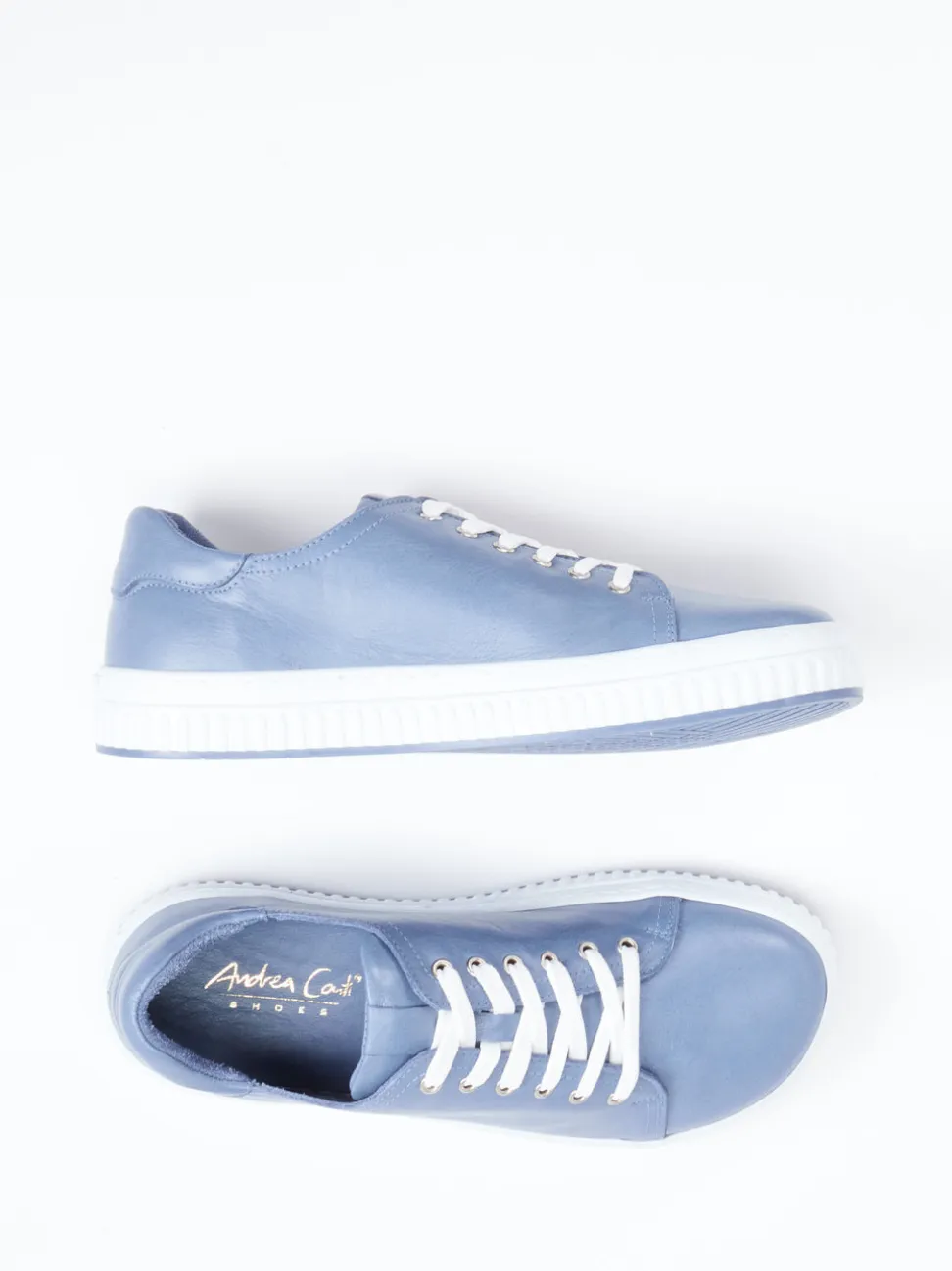 Andrea Conti – Sneaker aus Kalbleder in Jeansblau