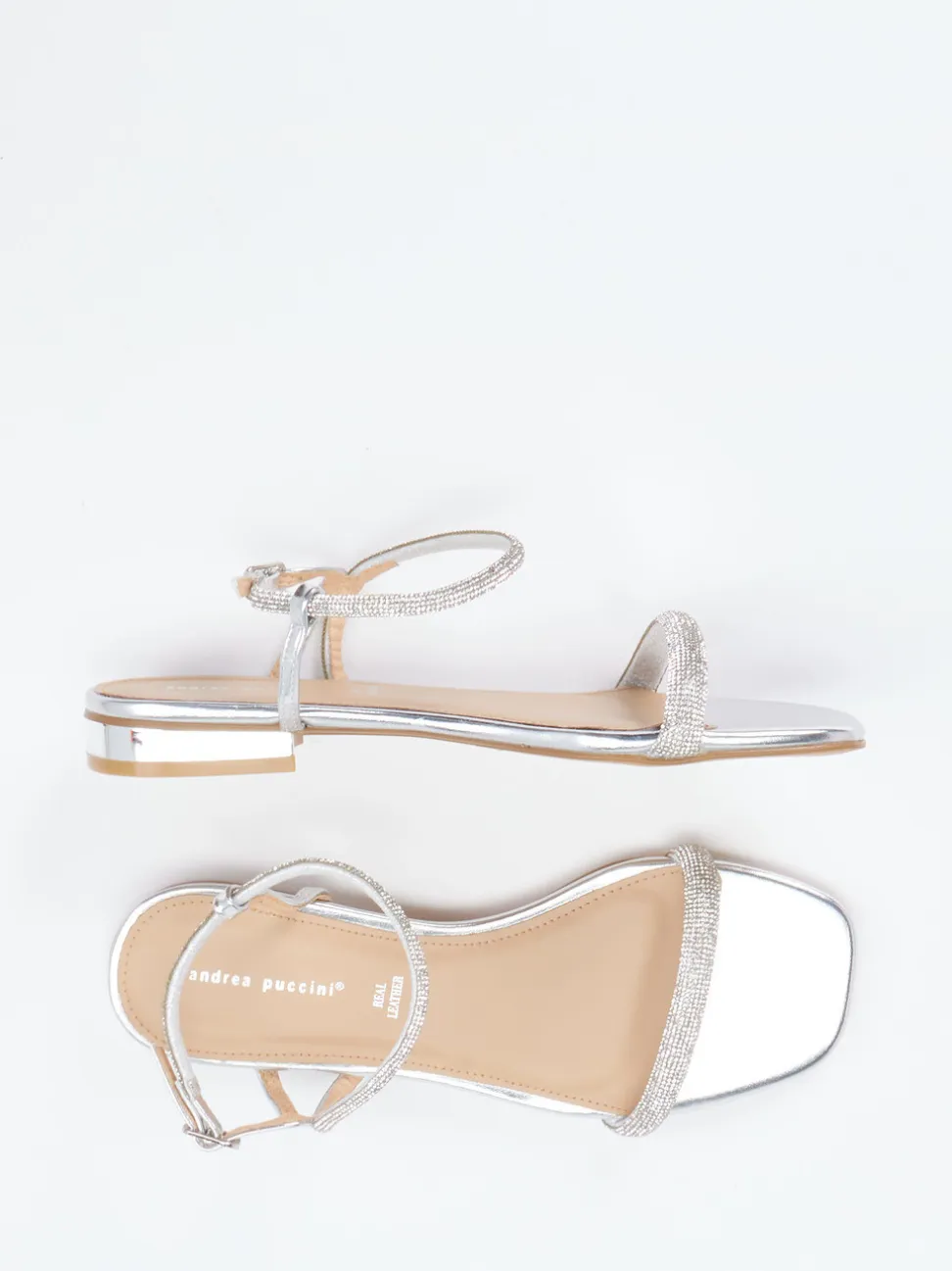 Andrea Puccini – Abendsandalen aus Metallicleder silber