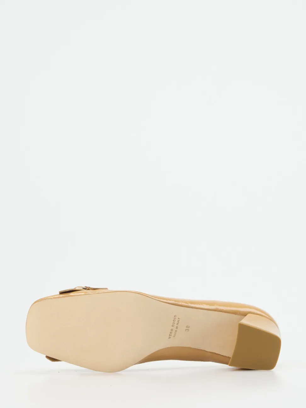 Andrea Puccini – Blockabsatz-Pumps aus Lackleder Honiggelb