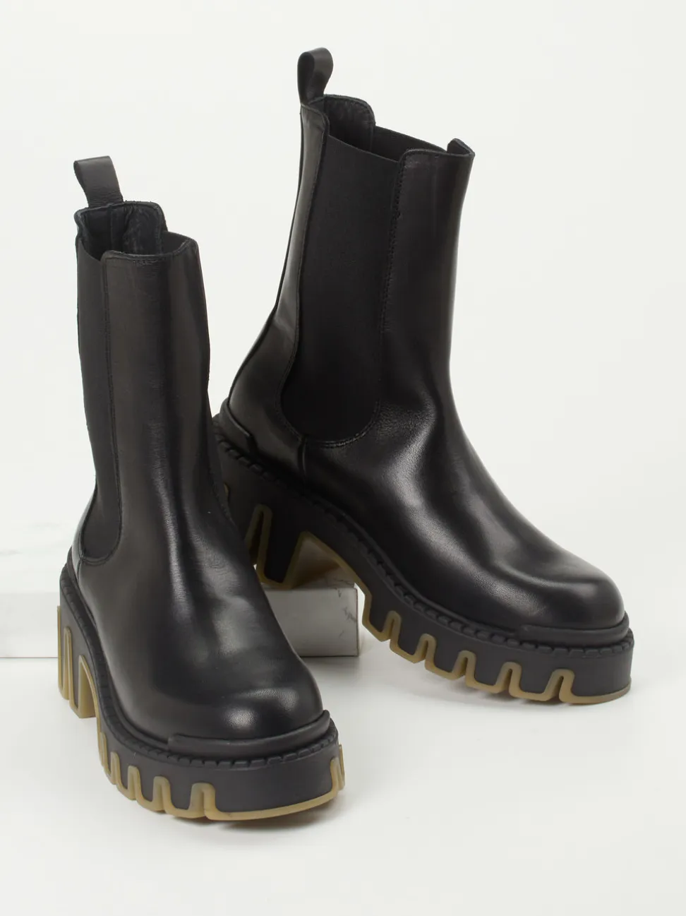 Andrea Puccini – Chelsea Boots aus Kalbleder Schwarz