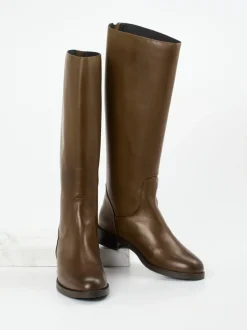 Andrea Puccini – Kniehohe Stiefel aus Kalbleder braun