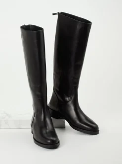 Andrea Puccini – Kniehohe Stiefel aus Kalbleder schwarz