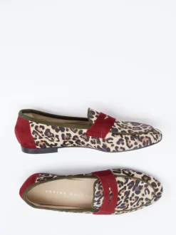 Andrea Puccini – Loafer aus Veloursleder mit Leoprint