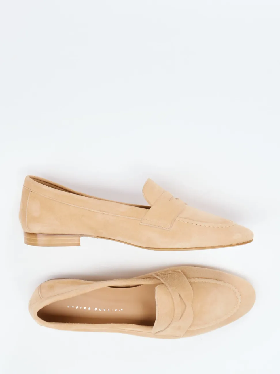 Andrea Puccini – Loafer aus Veloursleder beige