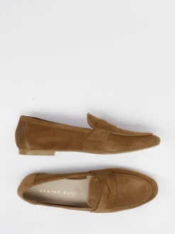Andrea Puccini – Loafer aus Veloursleder Cognac