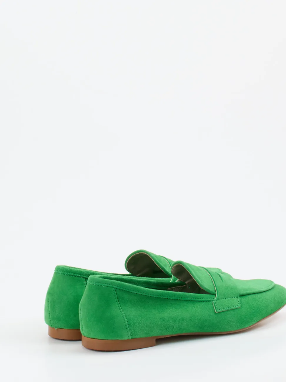 Andrea Puccini – Loafer aus Veloursleder grasgrün