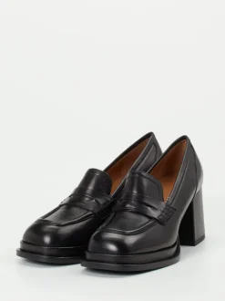 Andrea Puccini – Loafer aus glänzendem Lammleder Schwarz