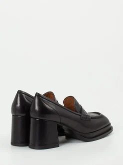 Andrea Puccini – Loafer aus glänzendem Lammleder Schwarz