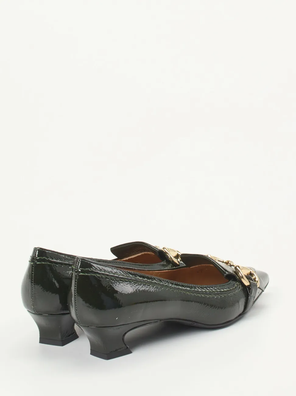 Andrea Puccini – Pumps aus Lackleder in Tannengrün
