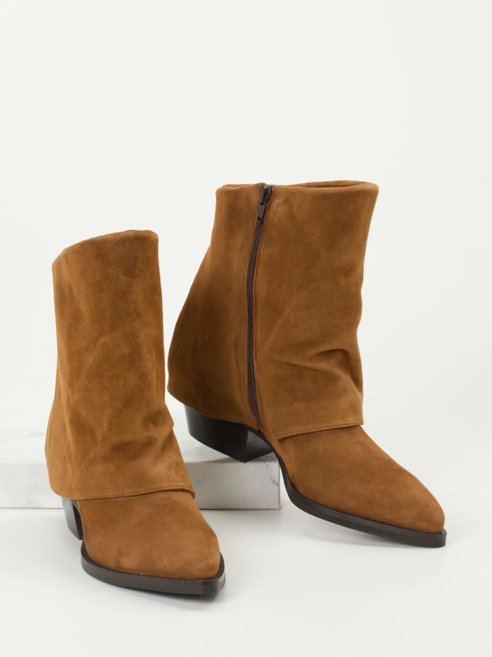 Andrea Puccini – Stiefeletten aus Veloursleder Cognacbraun