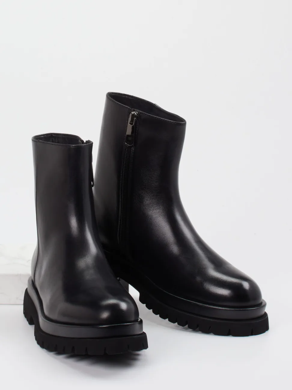 Andrea Puccini – Stiefeletten aus Lammleder schwarz