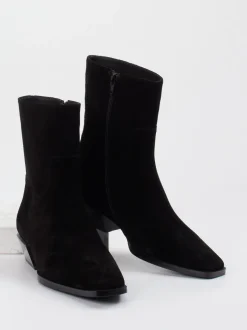 Andrea Puccini – Stiefeletten aus Veloursleder schwarz