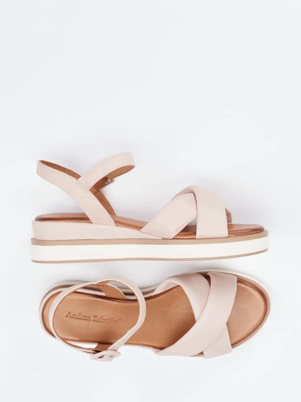 Andrea Sabatini – Keilsandalette aus Kalbleder rosé