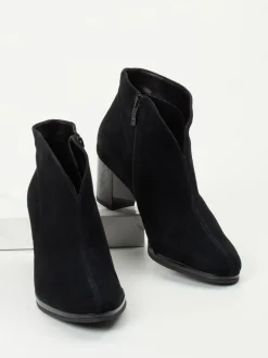 Ara – Ankle Boots aus Veloursleder Schwarz