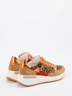 Ara – Chunky Sneaker aus geprägtem Leder braun