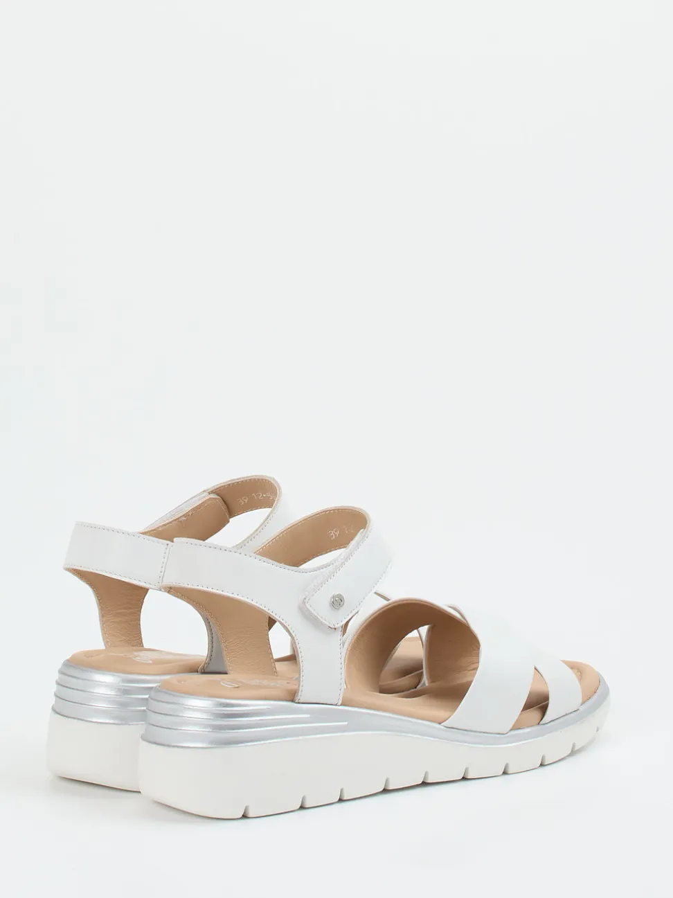 Ara – Keilsandalette aus Kalbleder in Weiß