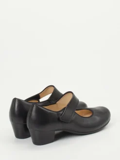 Ara – Mary Janes aus Kalbleder in Schwarz