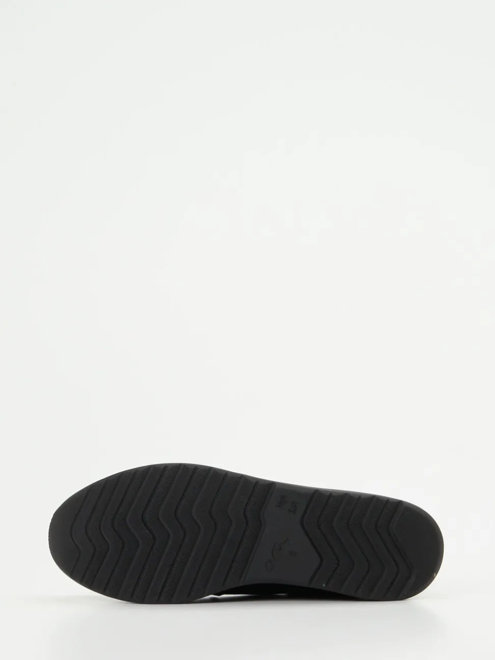 Ara – Sneaker aus Kalbleder in Schwarz mit Metallic-Details