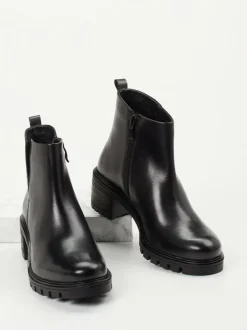 Ara – Stiefelette aus Kalbleder schwarz