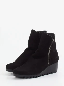 Arche – Keilabsatz-Stiefelette aus Nubukleder schwarz