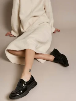 Arche – Loafer aus Lackleder in Schwarz