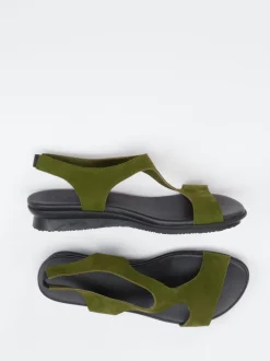Arche – Sandalen aus Veloursleder in Olivgrün