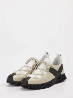 Arche – Sneaker aus Leder in Beige mit Gummisohle