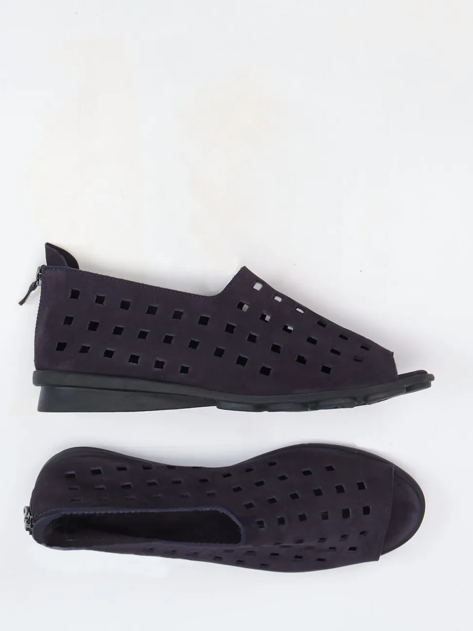Arche – Sommersandalen aus Nubukleder in Tiefblau