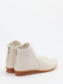 Arche – Stiefelette aus genarbtem Leder cremeweiß