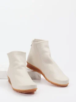 Arche – Stiefelette aus genarbtem Leder cremeweiß