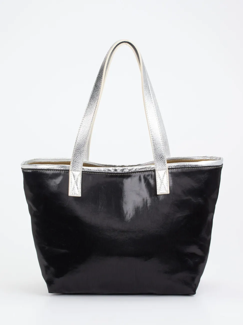 AU 79 – Shopper