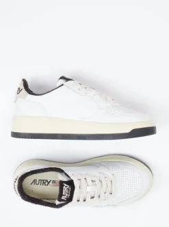 Autry – Low-Top Sneaker aus Kalbleder Offwhite