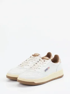 Autry – Sneaker aus Kalbleder in Offwhite