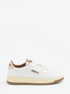 Autry – Sneaker aus Kalbleder in Offwhite