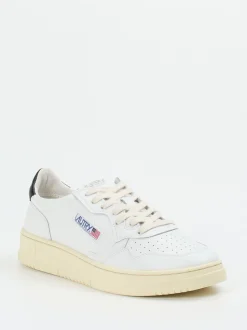 Autry – Sneaker aus Kalbleder Offwhite