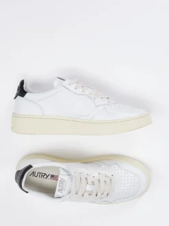 Autry – Sneaker aus Kalbleder in Weiß