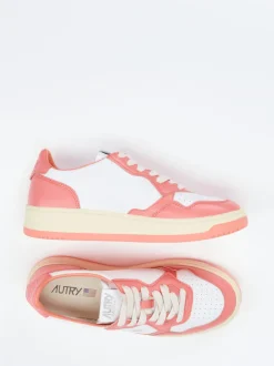 Autry – Sneaker aus Kalbleder Korallrosa-Weiß