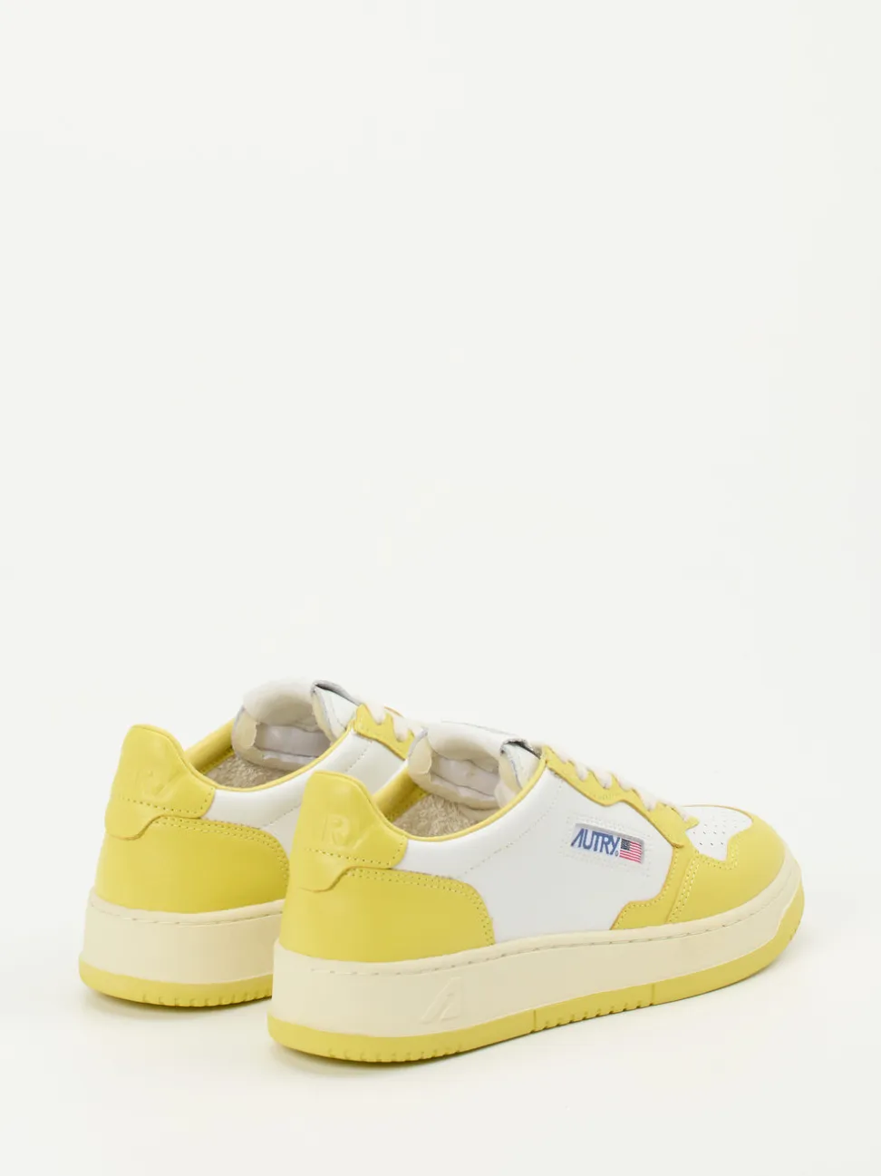 Autry – Sneaker aus Leder in Pastellgelb