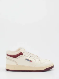 Autry – Sneaker aus Leder cremeweiß mit Fütterung