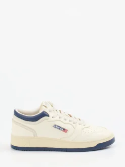 Autry – Sneaker aus Leder cremeweiß-blau