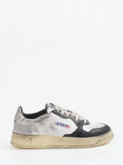 Autry – Sneaker aus Leder in Silbermetallic